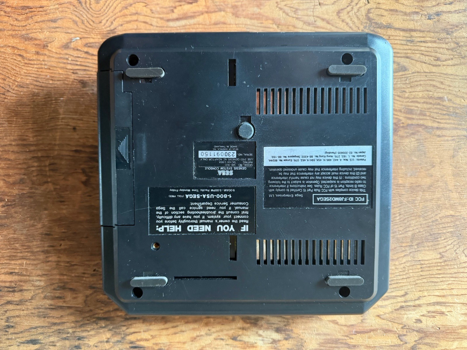 Sega Genesis Model 2 With 2 Controllers Rf Adapter And Sonic 2