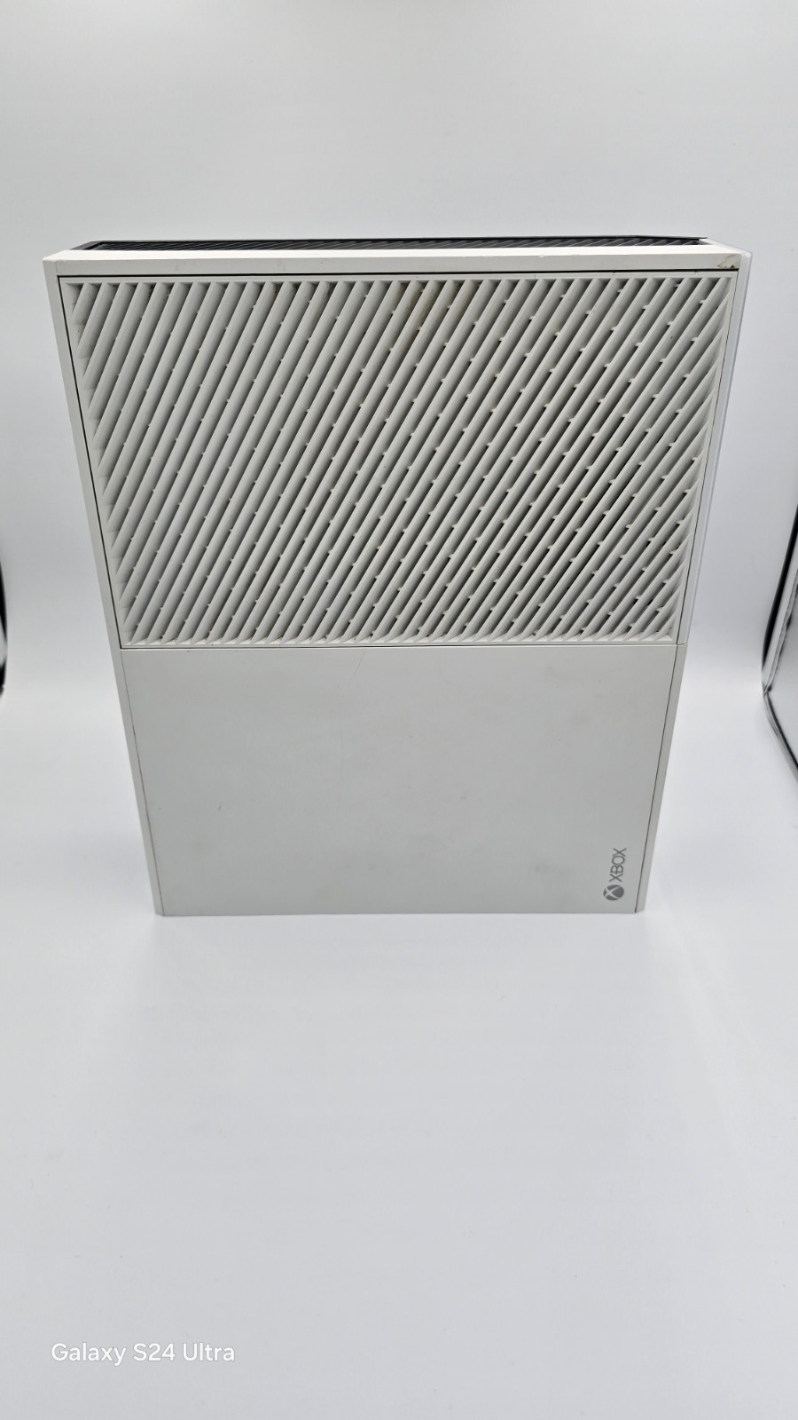 Microsoft Xbox One 1540 Home Console Blu-Ray Compatible White (2015)