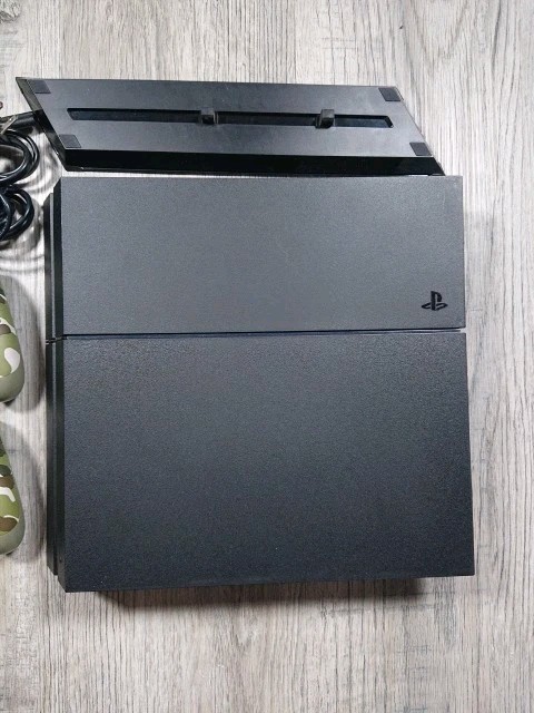 Sony PlayStation 4 CUH-1215A Gaming Bundle 15 Games 2 Camo Controllers Cords W@W