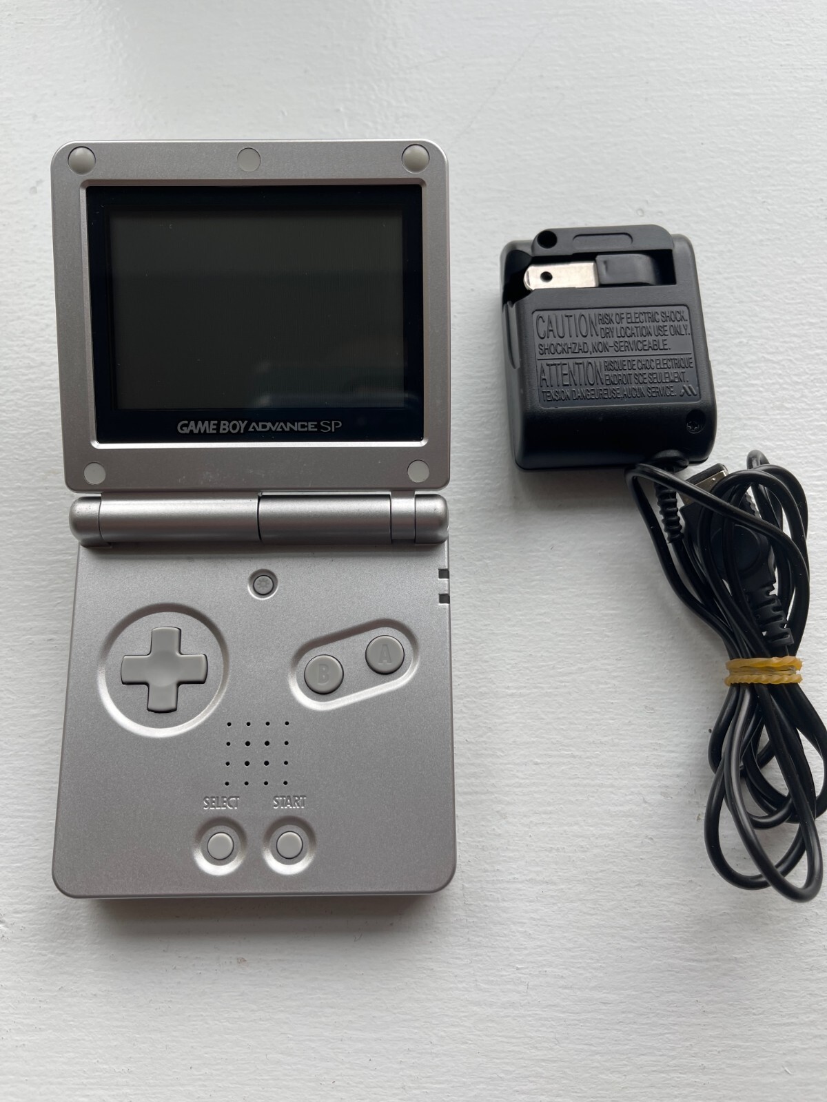 Autentic Nintendo OEM Game Boy Advance SP GBA SP – Silver – AGS-001 + Charger