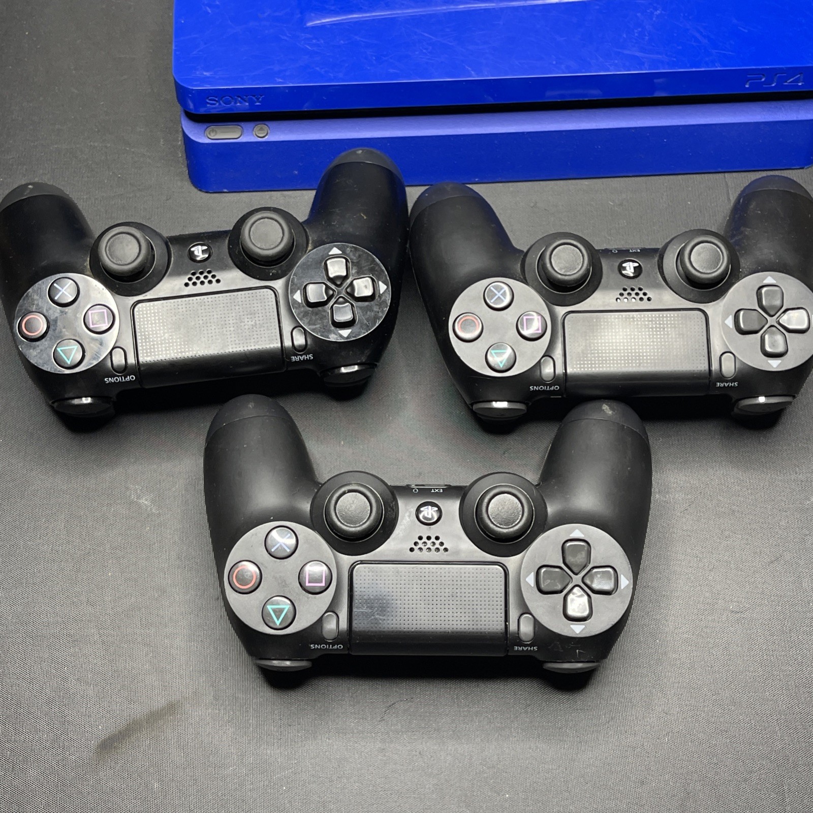 PS4 Slim 1TB Days of Play Limited Edition Bundle 3 Controllers 8 Games Tested