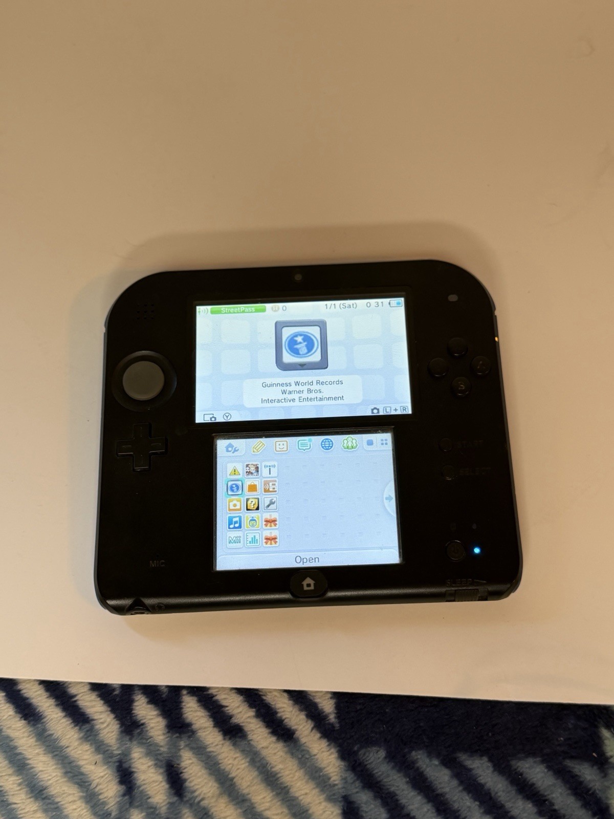 Nintendo 2DS Launch Edition Blue and Black Handheld System – Black/Blue W/Game
