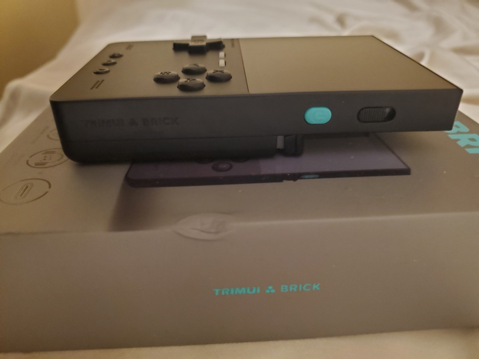 TRIMUI Brick Hammer Handheld System Black (SD CARD NOT INCLUDED)
