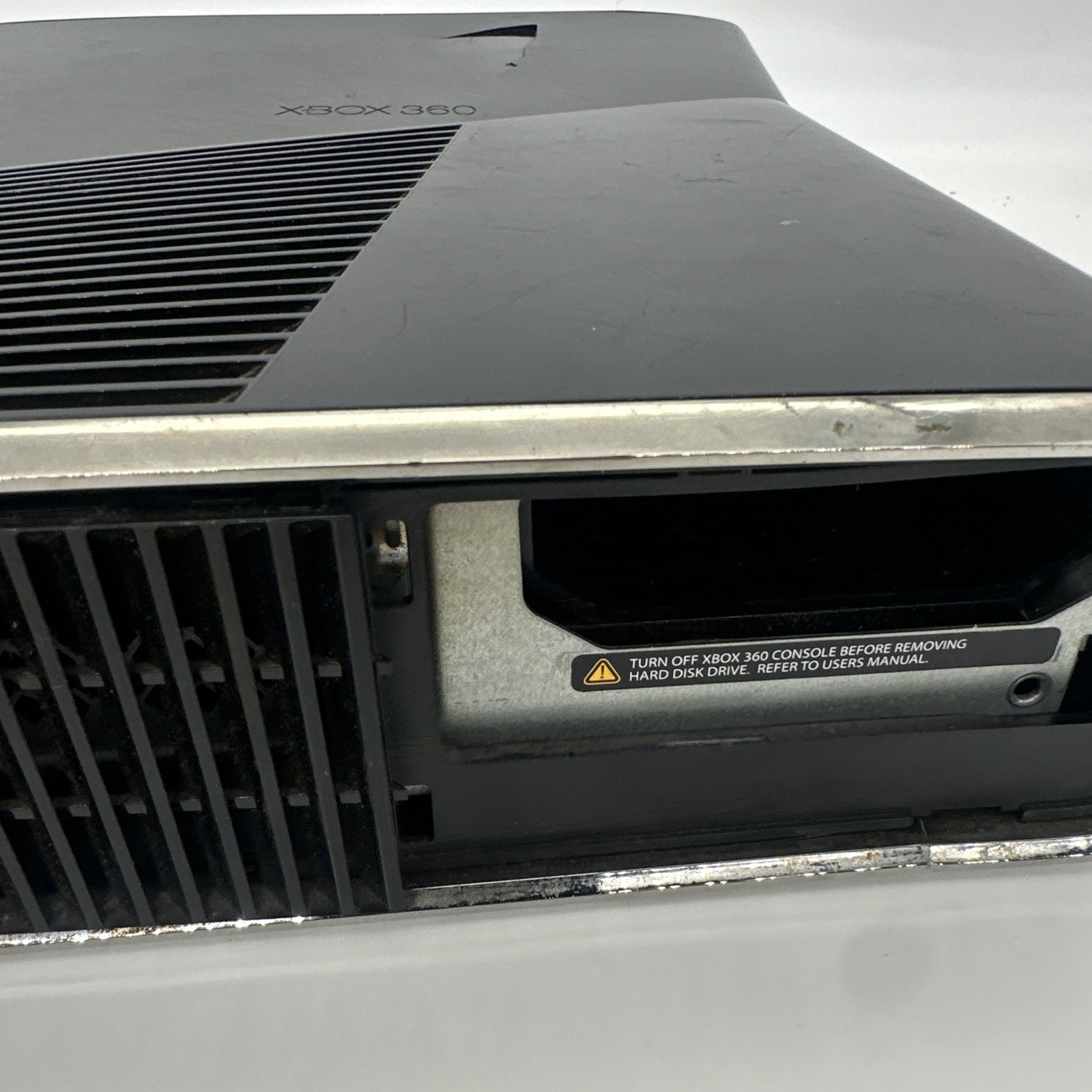 Microsoft Xbox 360 S Console Only, Model 1439 Black WORKS *No Hard Drive*