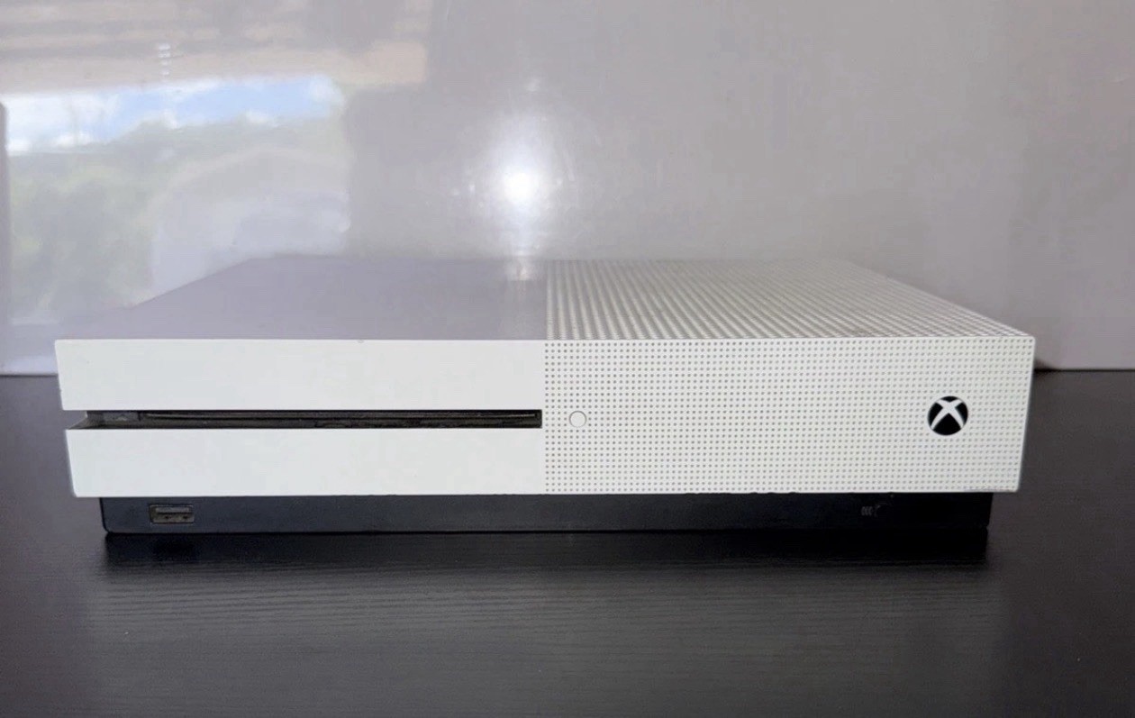 Microsoft Xbox One S 500GB Console w/ Power & HDMI Cord