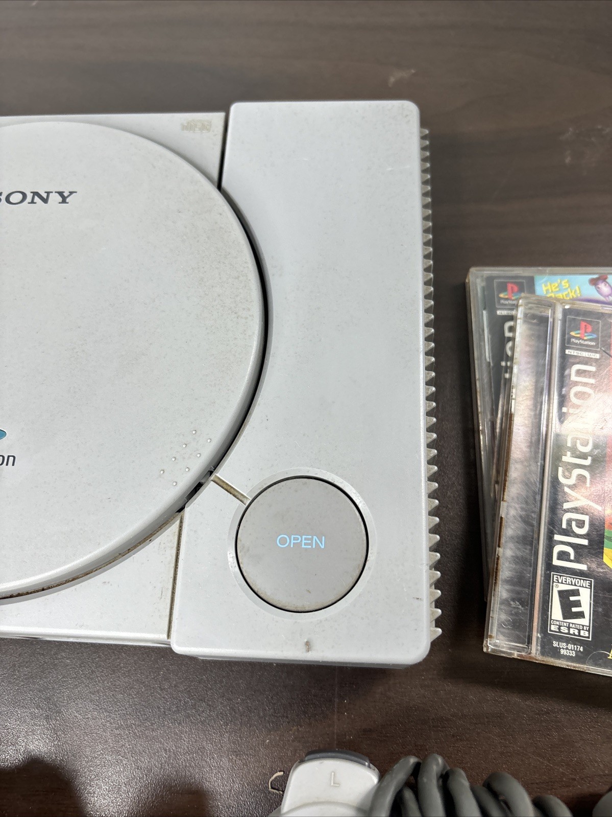 Sony PlayStation SCPH-7001 Gray Console Parts Only Controllers Games Cables