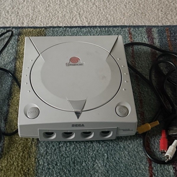 SEGA Dreamcast Partially Tested (READ DESC) w/ Power & AV Cables