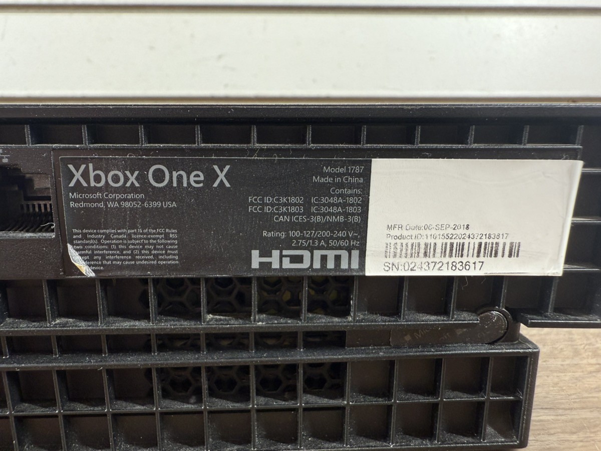MICROSOFT XBOX ONE X – CONSOLE – 1TB – 1787 BLACK 1 CONTROLLER (WCP037901)