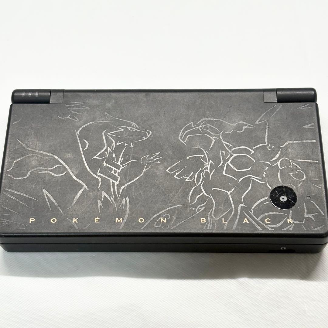 Pokemon DSi Reshiram Zekrom Edition Black Limited Edition Console Nintendo 2010