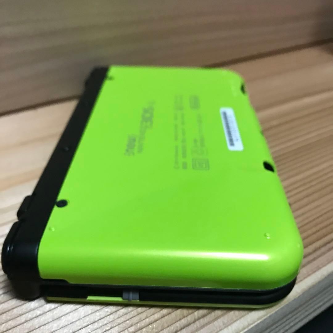 Nintendo New 3DS XL Lime Green Black Console Japan Region Locked Tested JPN