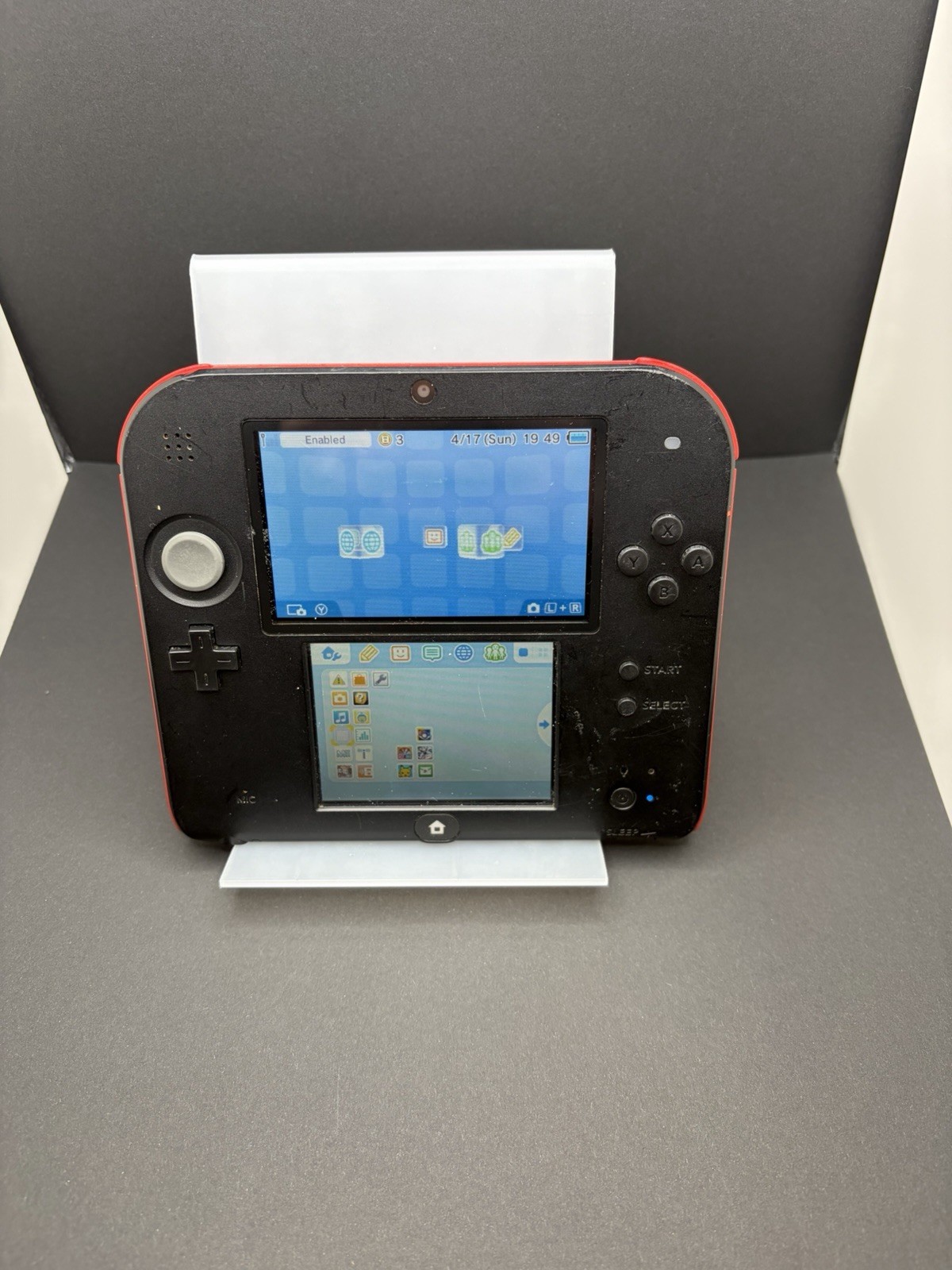 Nintendo 2DS Launch Edition Crimson Red Handheld