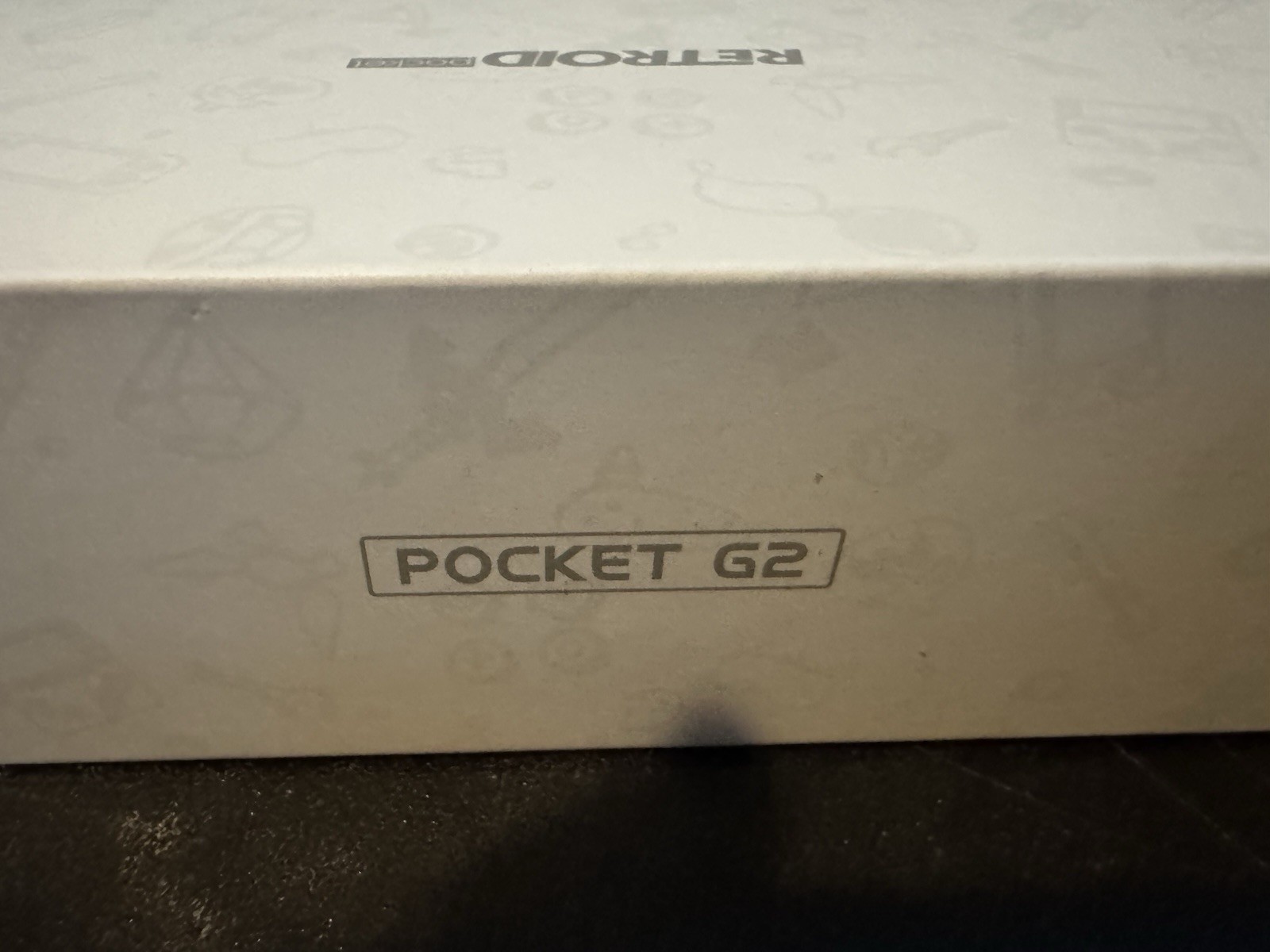 Retroid Pocket G2 handheld gaming console/ Dual screen/ 2 cases/ Official Grip