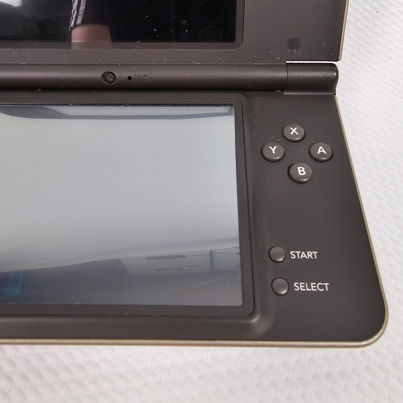 Nintendo DSi XL Bronze Handheld Console Bundle 8 Games OEM Charger Tested