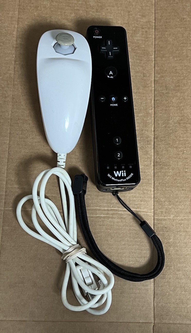 Nintendo Wii RVL-101 512MB Black W/OEM Wii Motion Plus Controller & Cords Tested