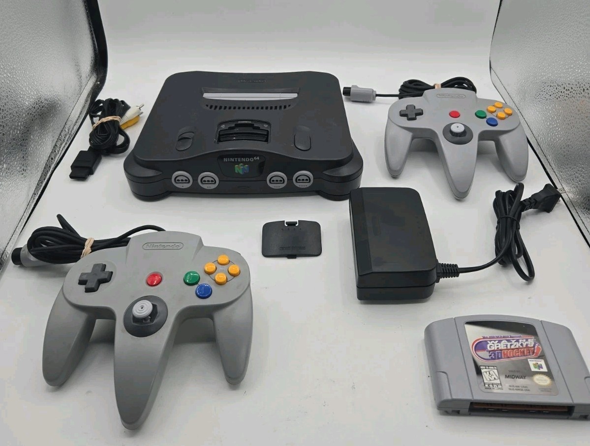 Nintendo 64 N64 System Console Bundle Controllers Cords & Jumper Pack Games Wow