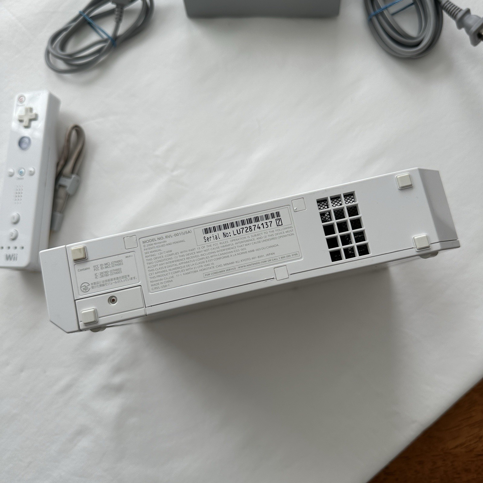 Nintendo Wii Clear Window With Accessories