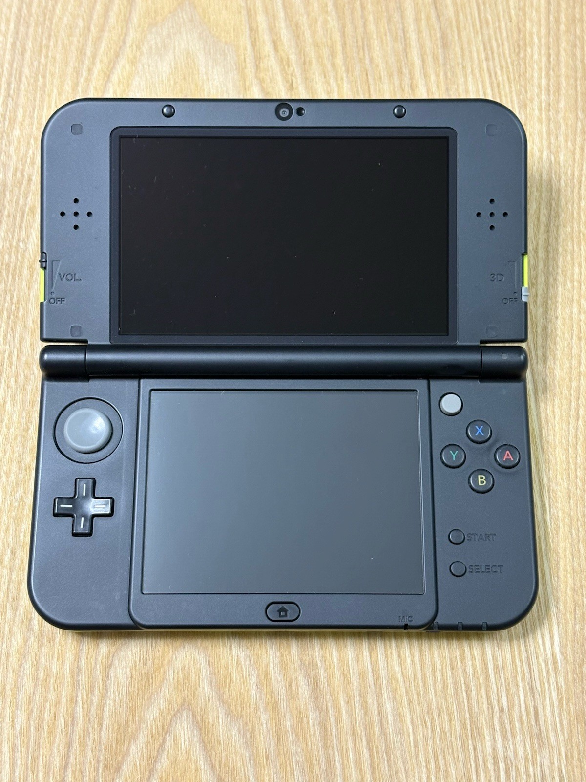 Nintendo New 3DS LL XL Lime Green Black Console Tested Working Japan Import