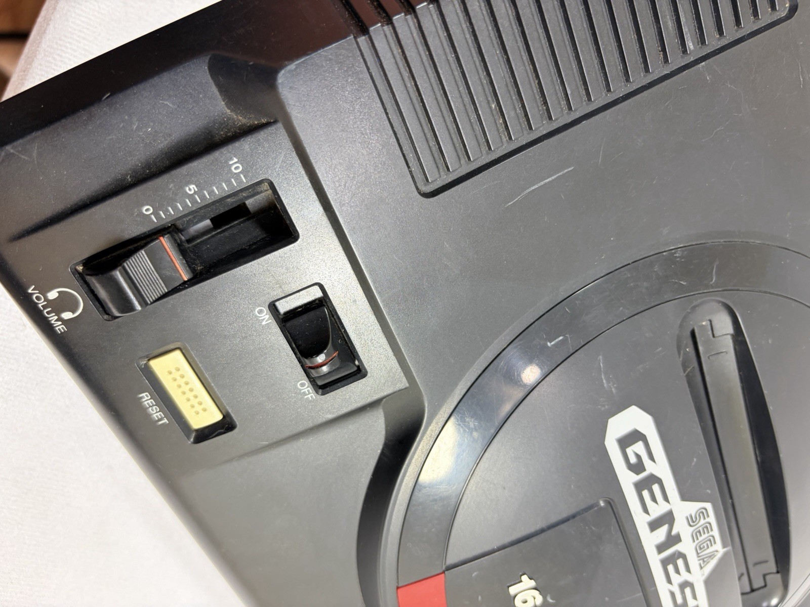Sega Genesis Model 1601 Video Game Console With Cables 1 Controller Tested Works