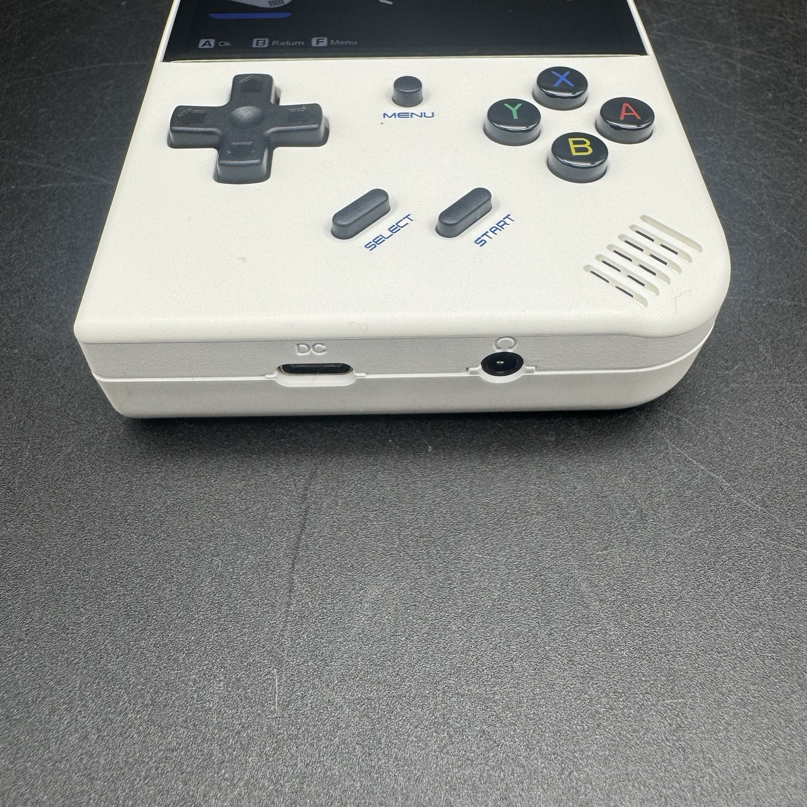 RG35XX Plus 2024 Anbernic White Retro Game Handheld Console W/ downloaded Games