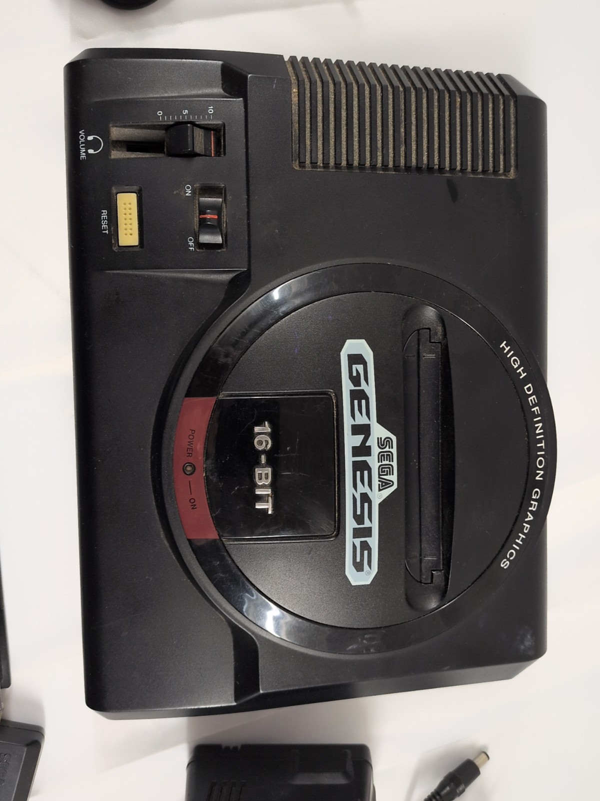 Original SEGA GENESIS Console MK-1601 System + Controller Cords 3 Games Tested