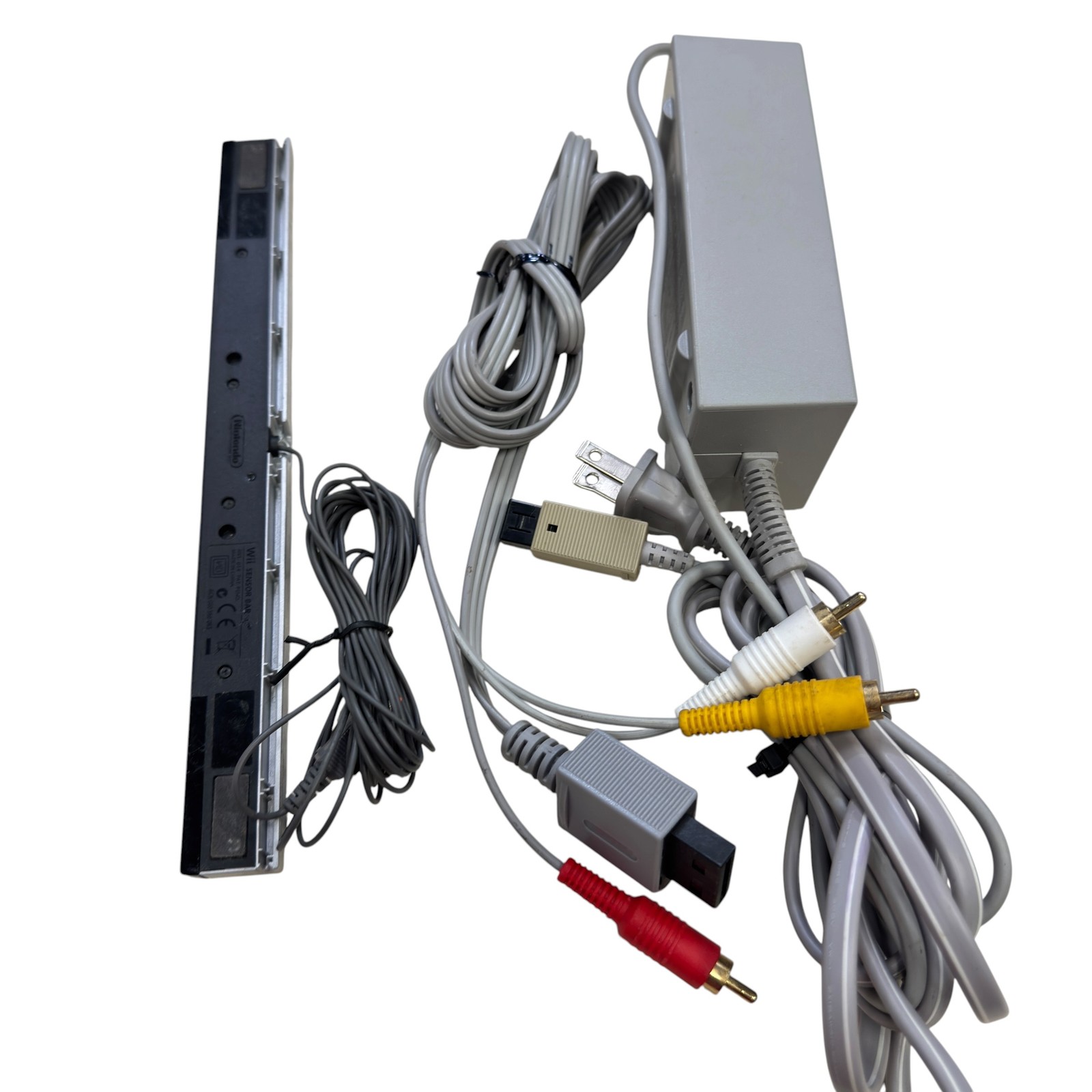 Nintendo Wii Console RVL-001(USA) White System w/ Wii Remote Nunchuk & Cables