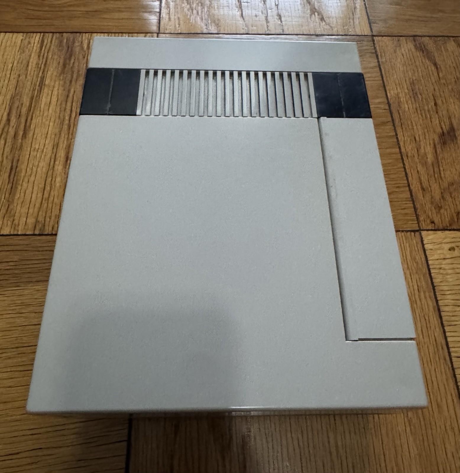 Vintage 1985 Nintendo Entertainment System NES Video Game Console NES-001 Extras