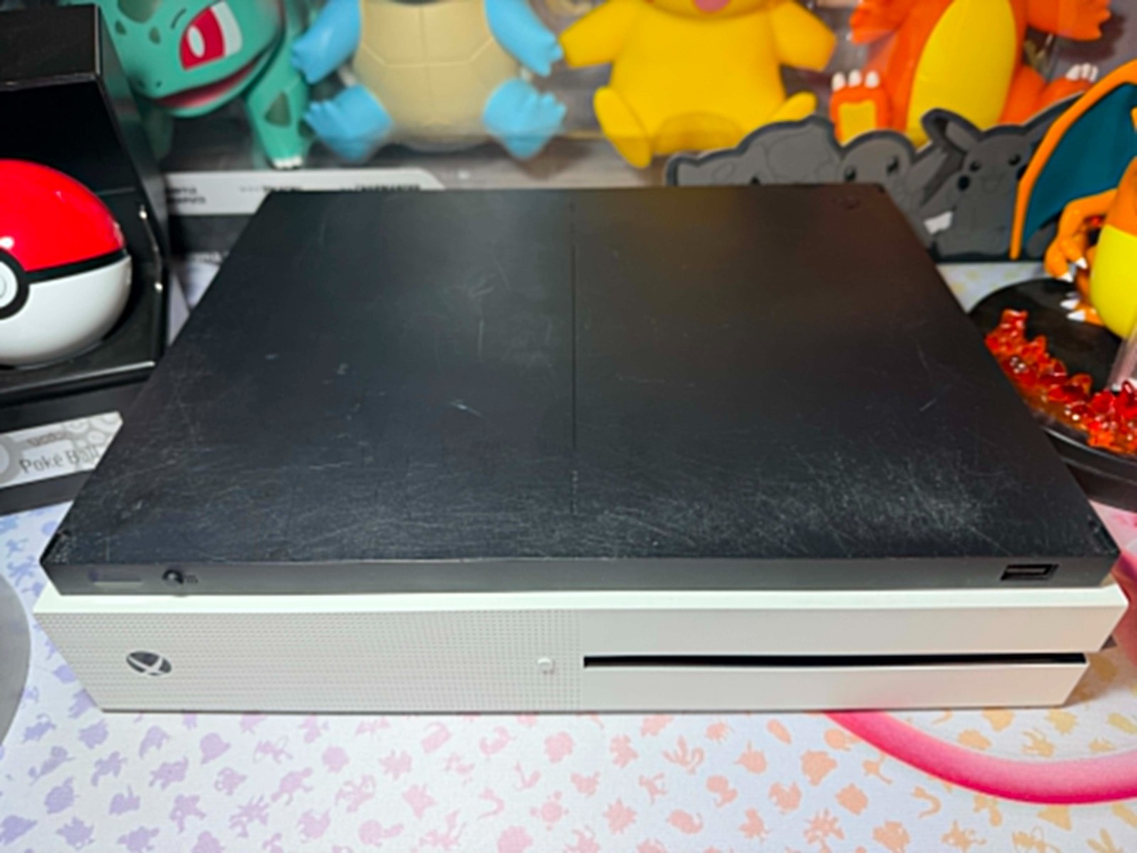 Microsoft Xbox One S 500 GB Console – White Used Tested Authentic Minor Wear