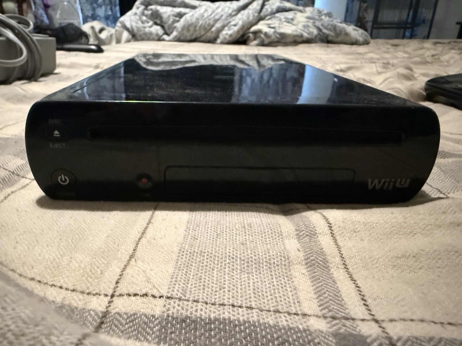 Nintendo Wii U 32GB Mario & Luigi Deluxe Set Console w/ GamePad Black NTSC