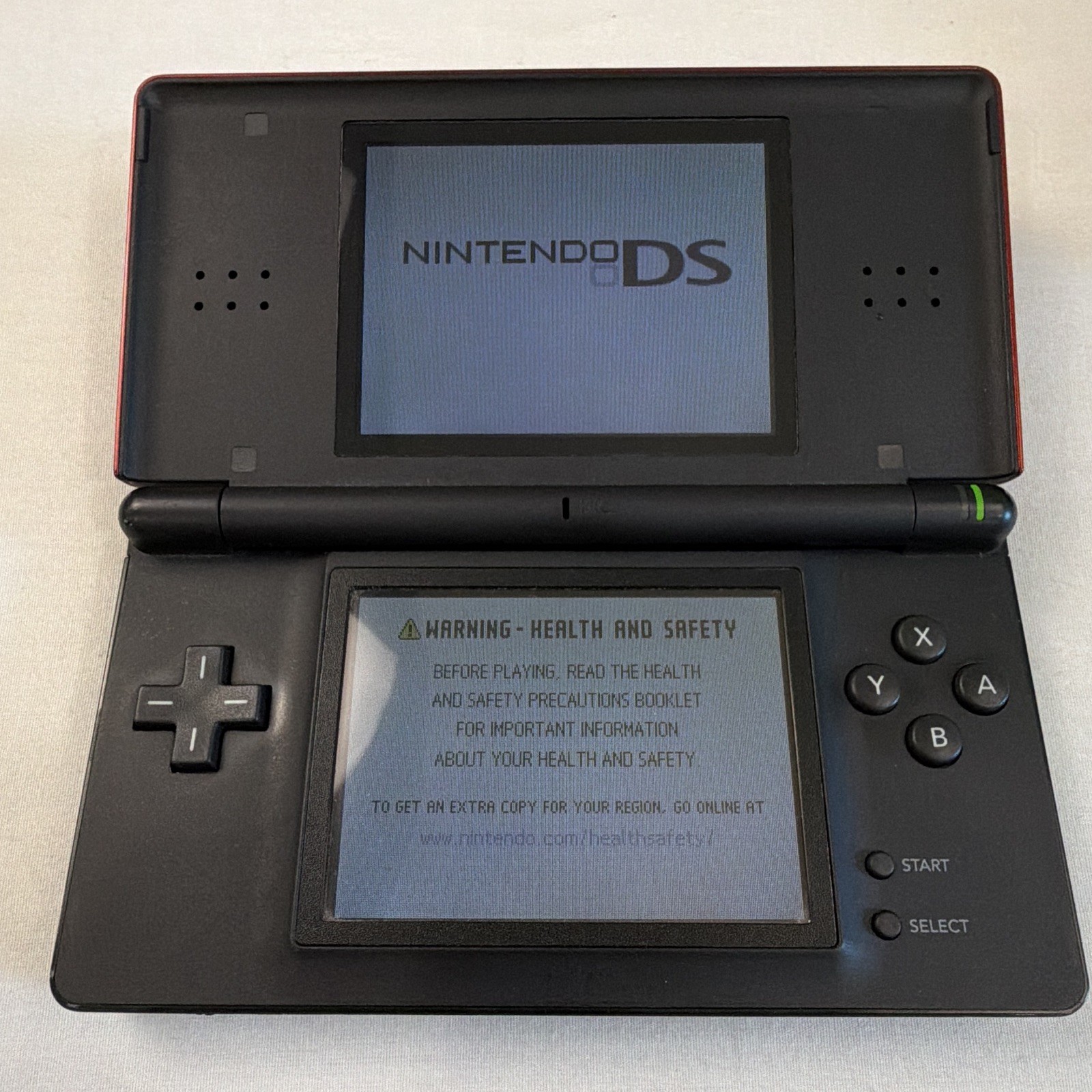 Nintendo DS Lite Red/Black Touchscreen NTSC-U/C w/ Charger Case New Super Mario
