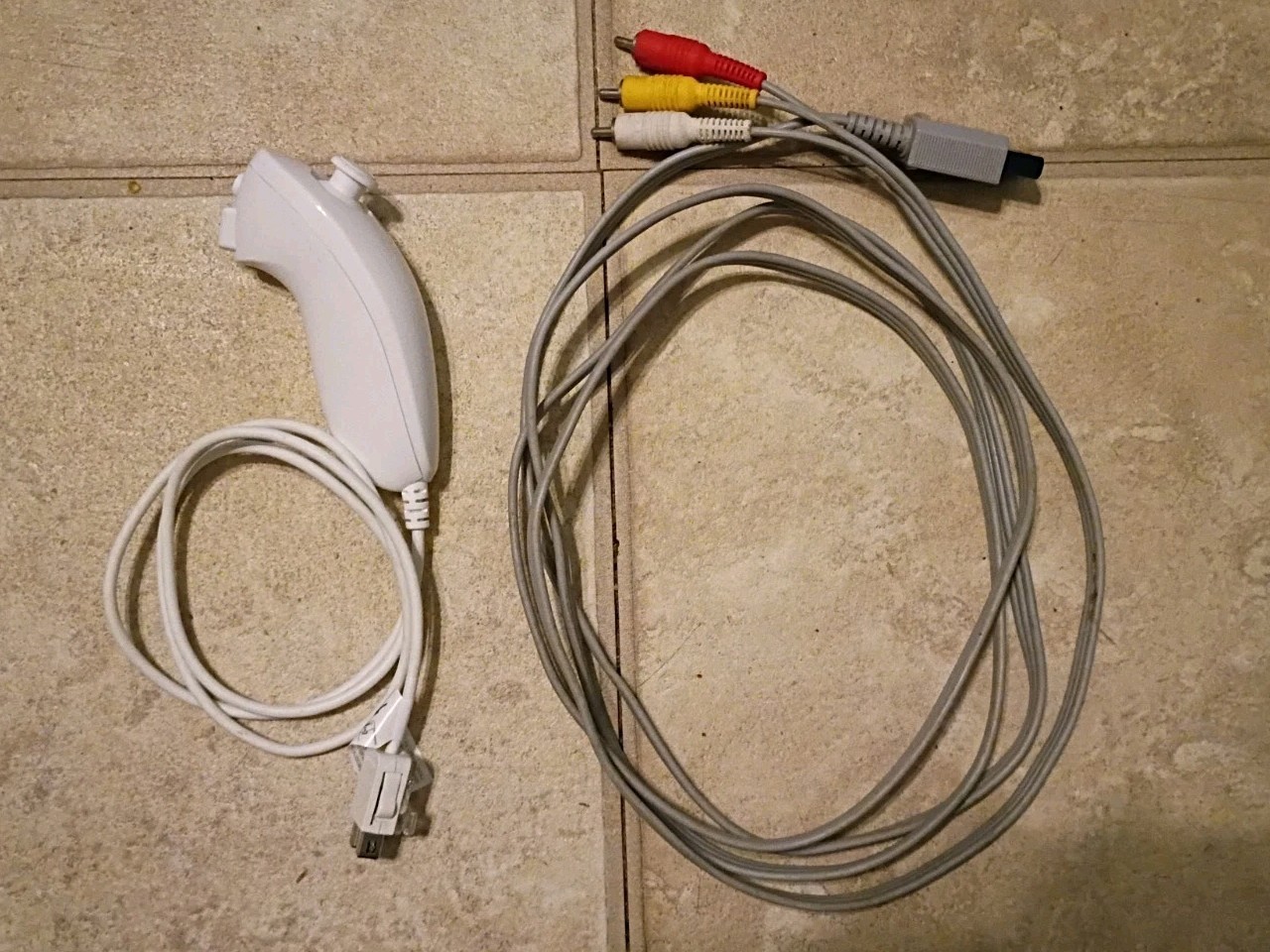 Nintendo Wii Black RVL-101 Console Tested Working With Controlles + Accessories