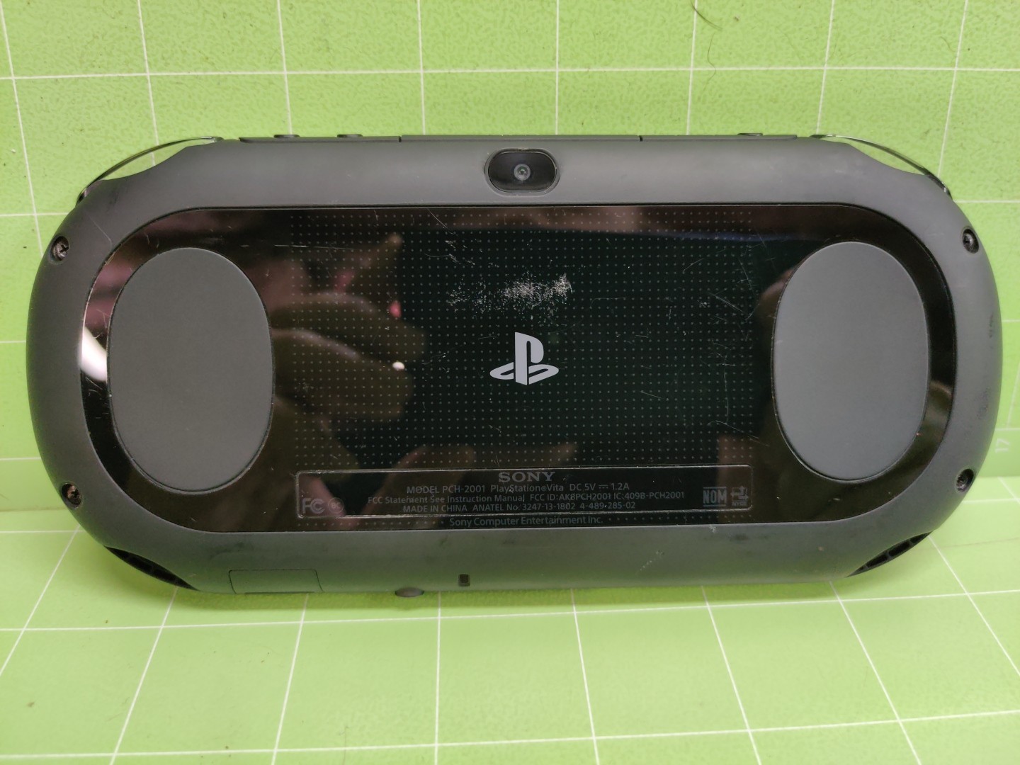 SONY PS Vita PCH-2001 Slim Black Wi-Fi- LCD -FW:3.65 -TESTED – WORKING –