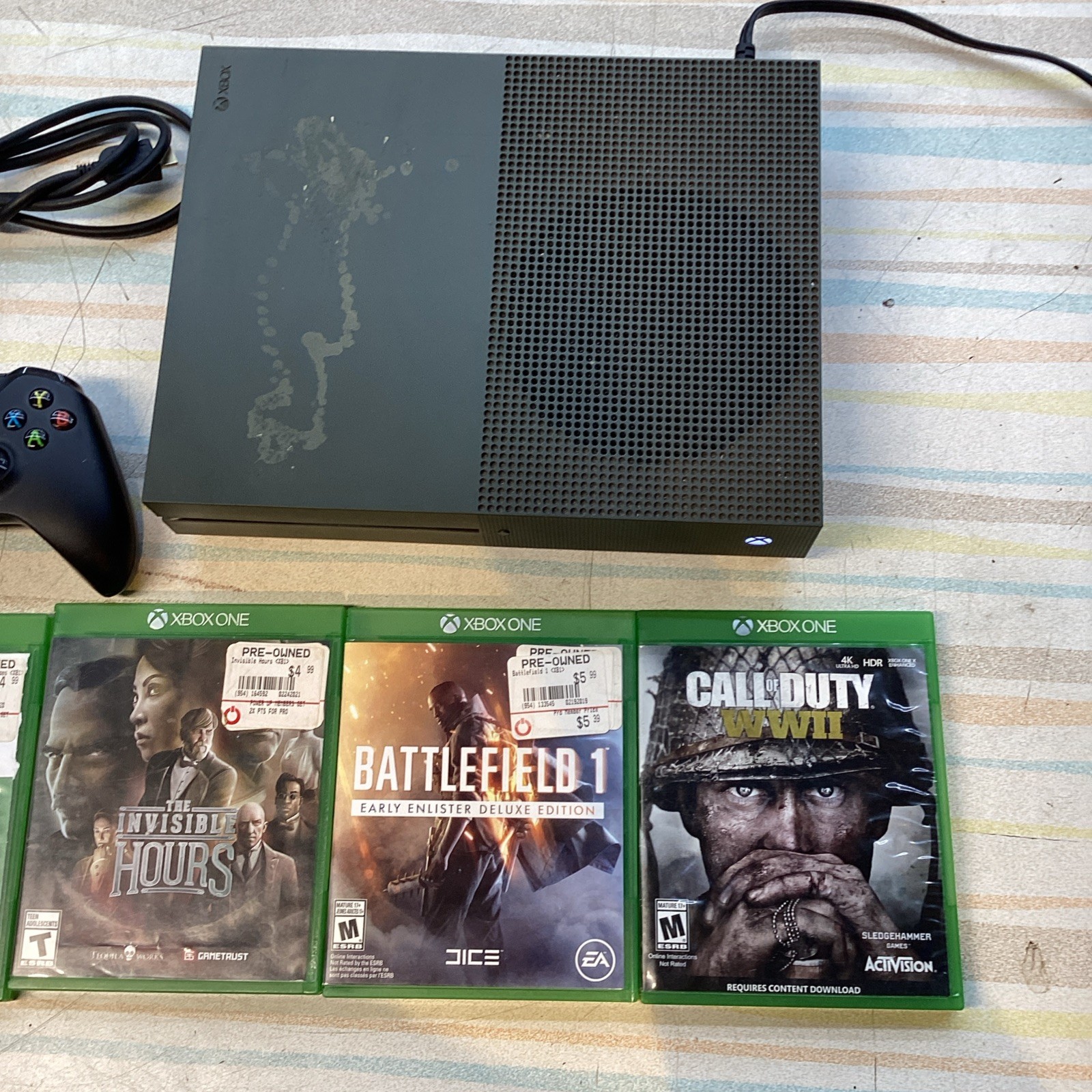 Microsoft Xbox One S Army Green 512GB 1 Contoller, 4 Games,