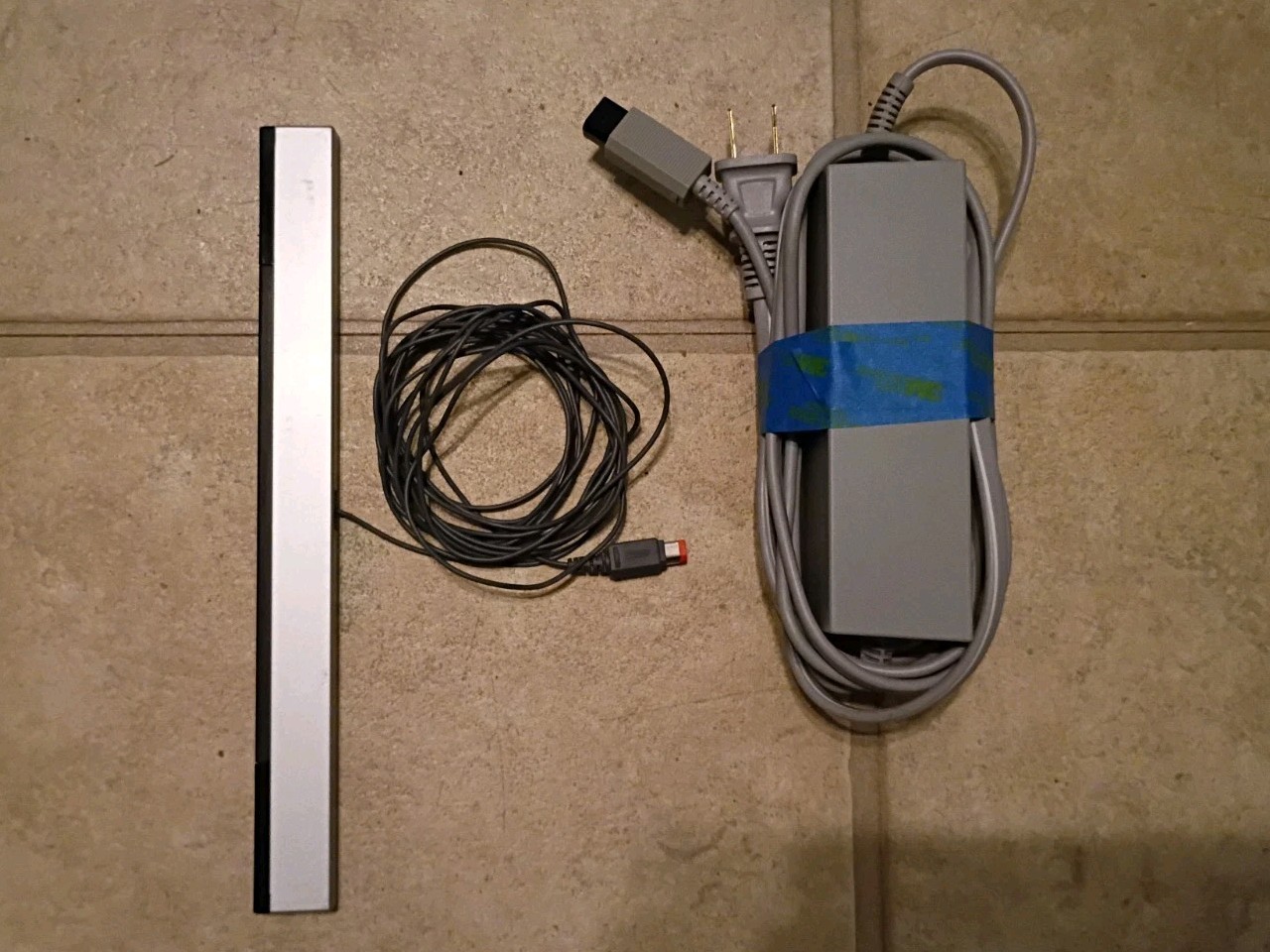 Nintendo Wii Black RVL-101 Console Tested Working With Controlles + Accessories