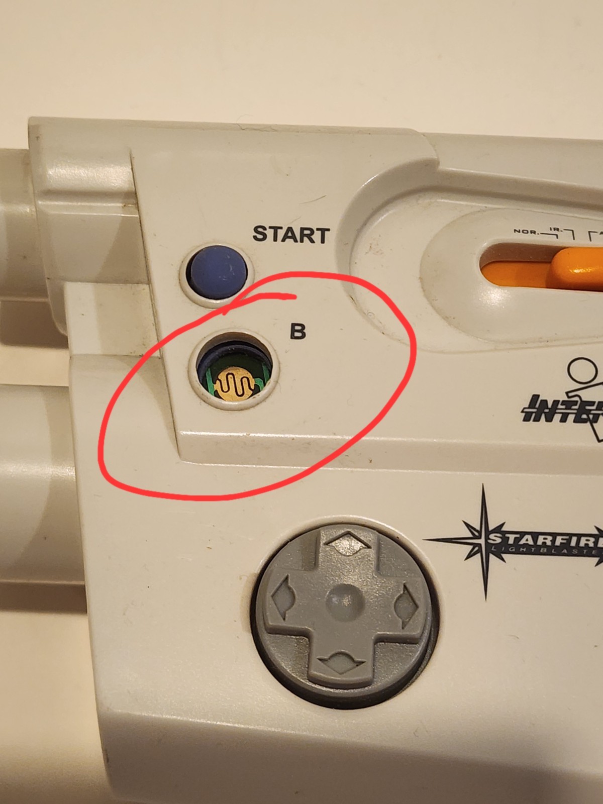 Sega Dreamcast Console Bundle HKT-3020 -Tested Working
