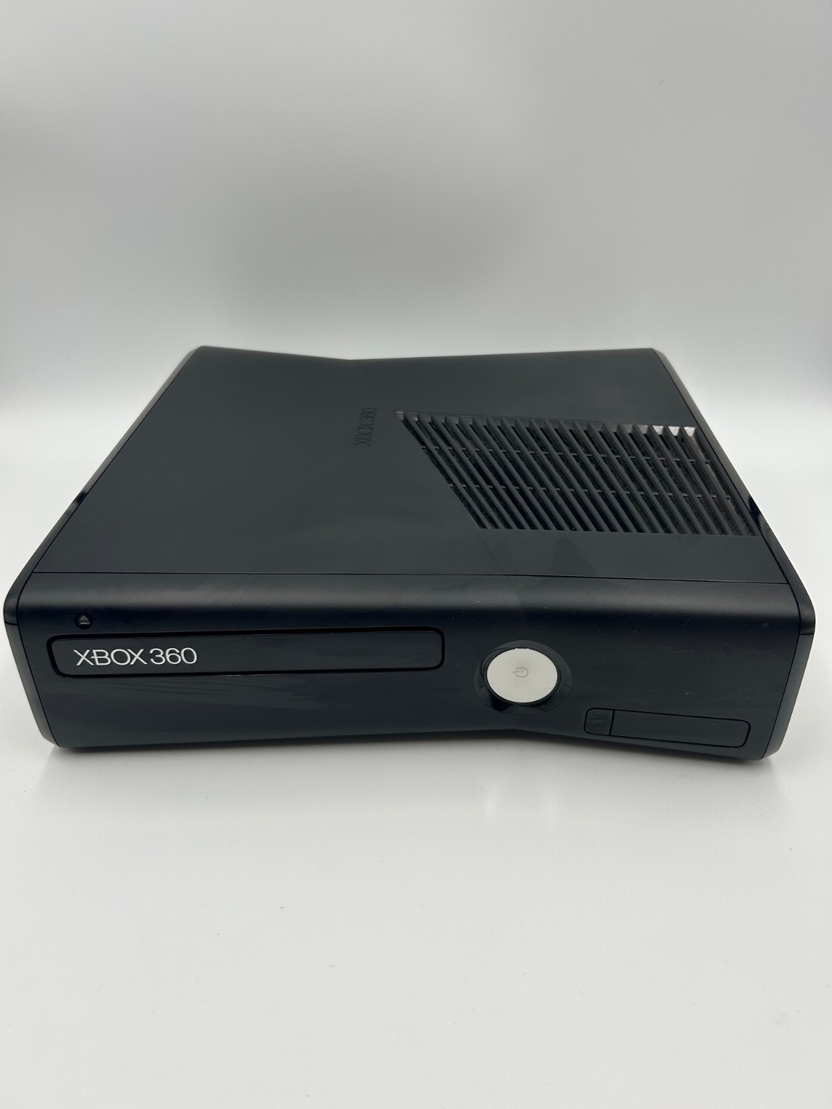 Microsoft Xbox 360 In Box Gaming Console, Kinect, Controller, Game, Memory