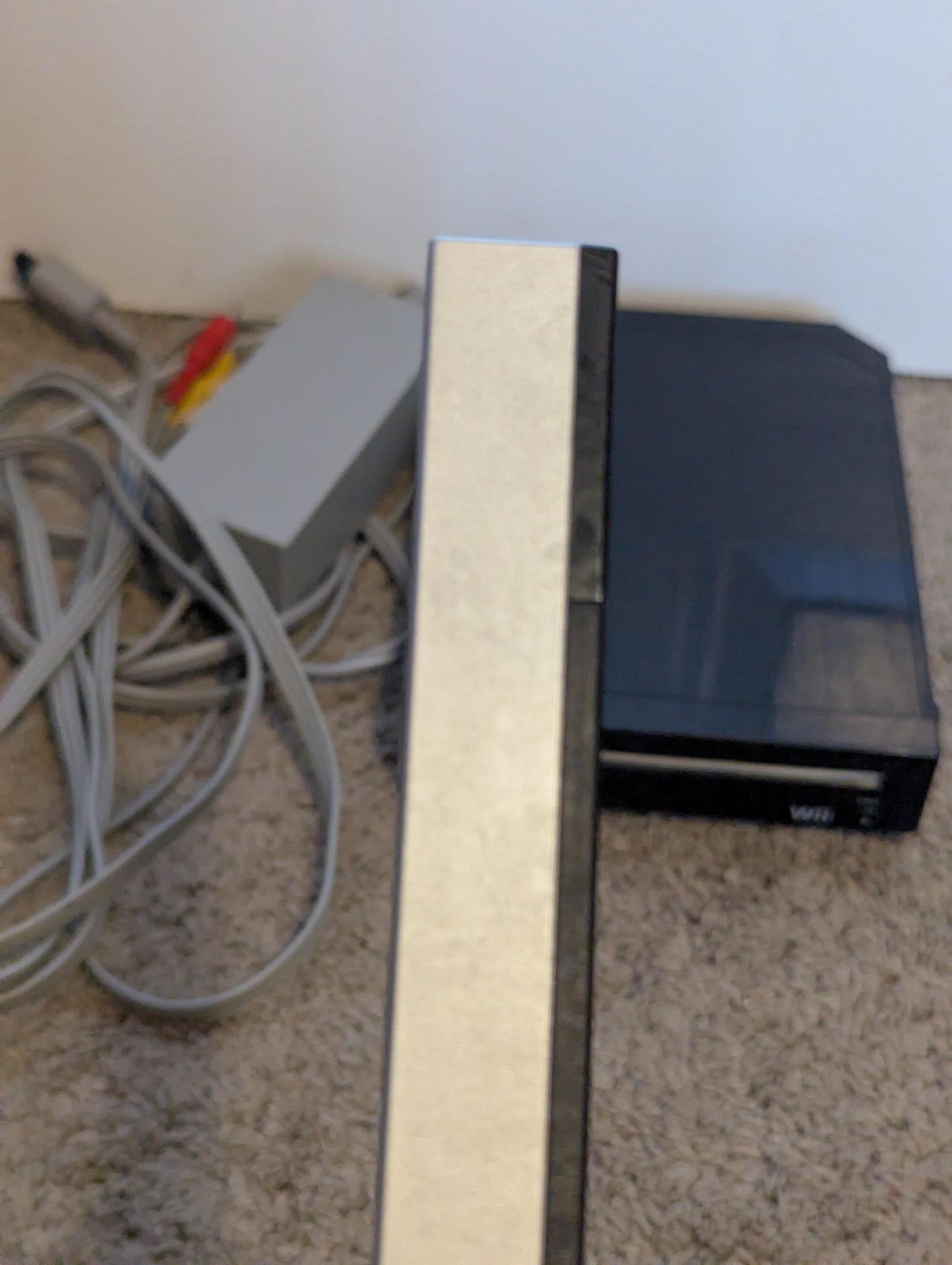 Nintendo Wii Console RVL-101 512MB Black with Cords and Sensor -NO REMOTE/GAMES
