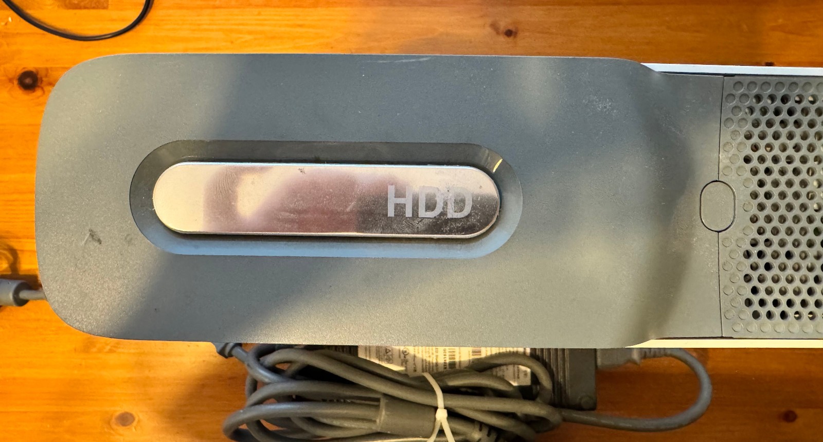 Microsoft Xbox 360 Console – White – Red Ring of Death for Parts or Repair.