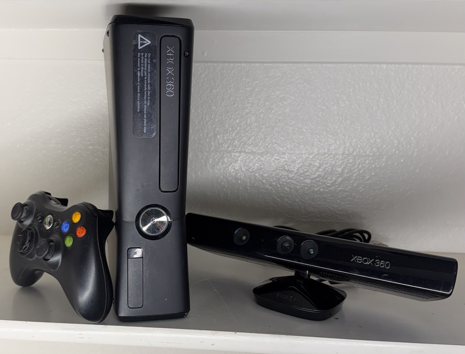 Microsoft Xbox 360 Kinect Bundle Matte Black Console 1 Game (tested and working)