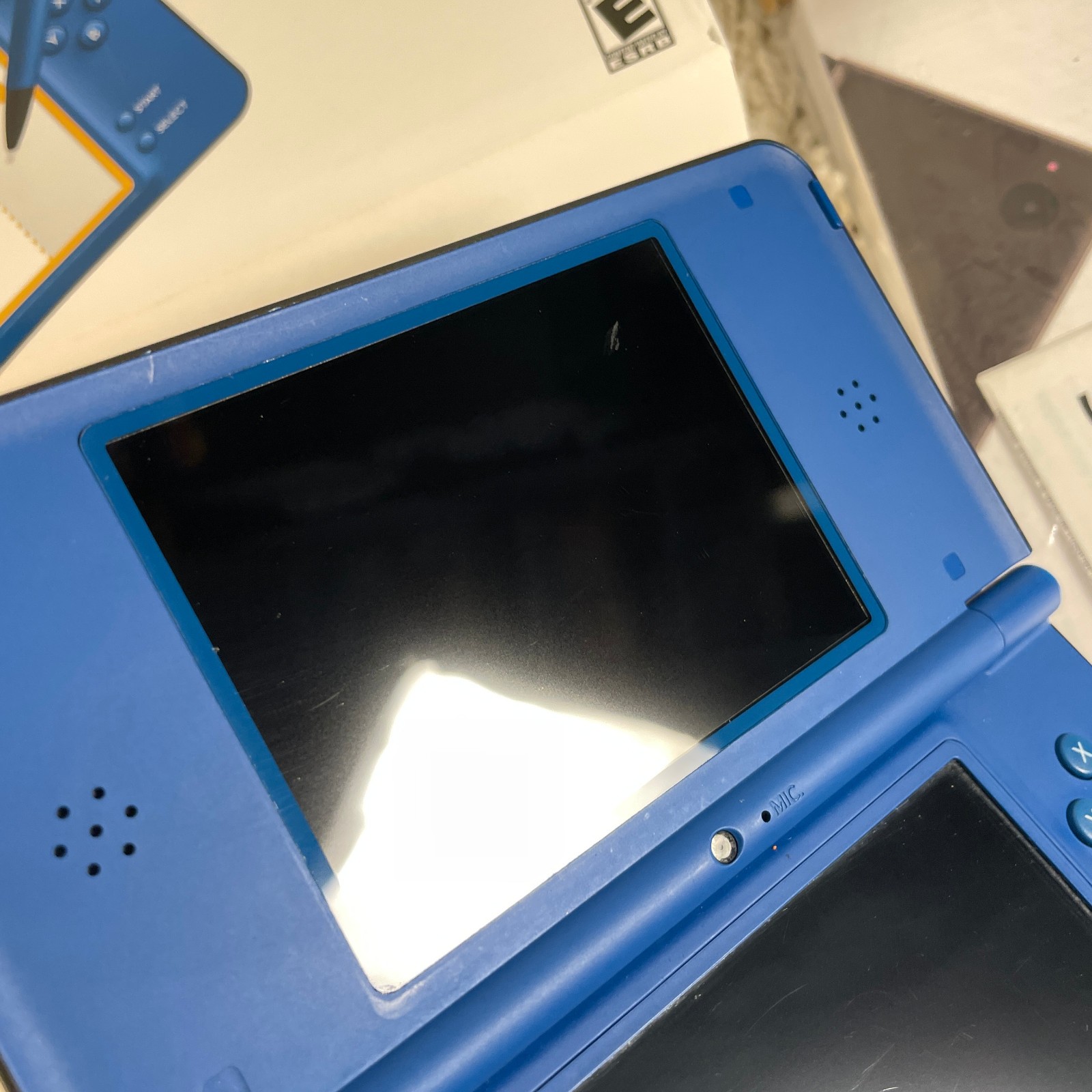 Nintendo DSi XL Midnight Blue Handheld Console System UTL-001 Complete in Box