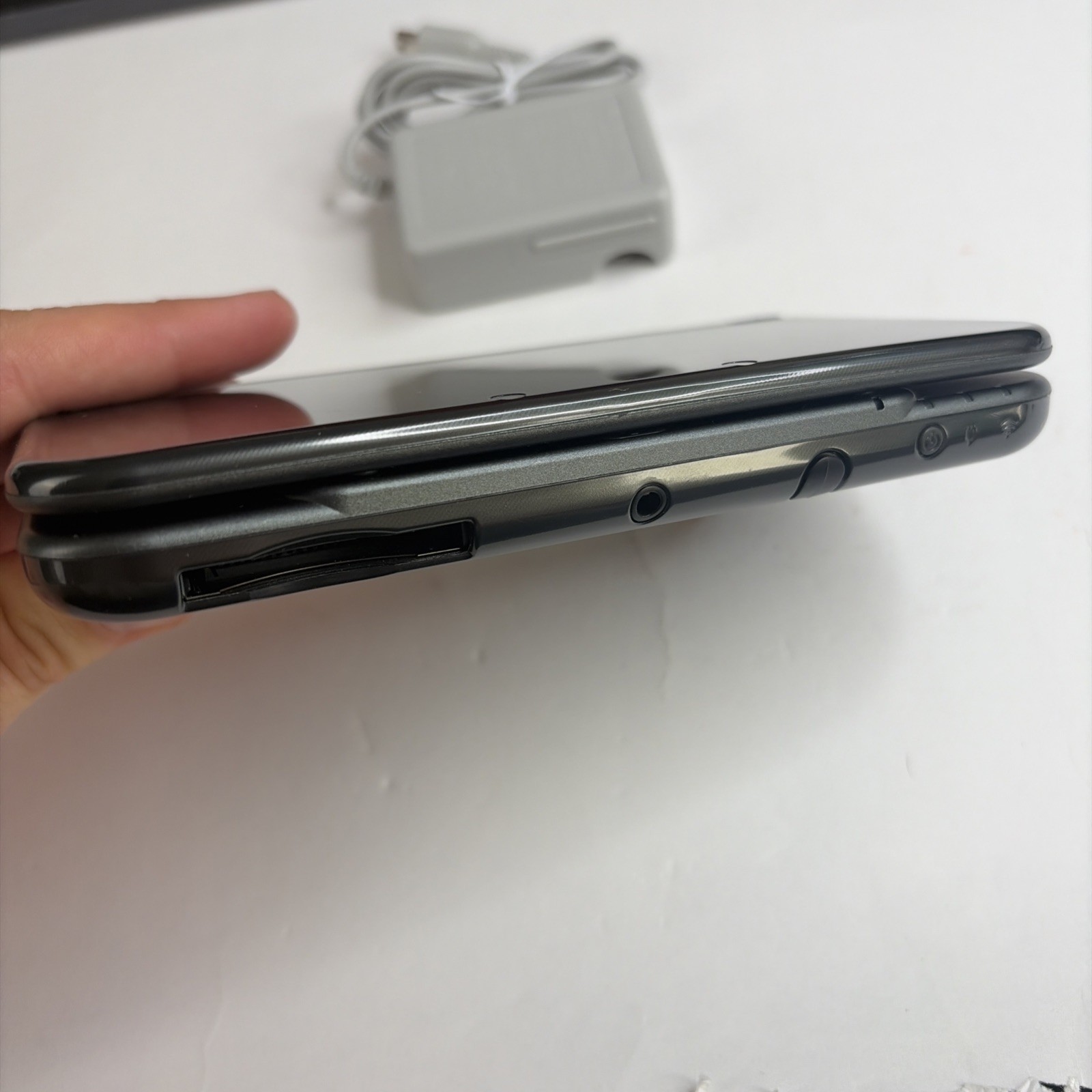 Clean! New Nintendo 3DS XL Gray Black Console Charger Stylus US Version