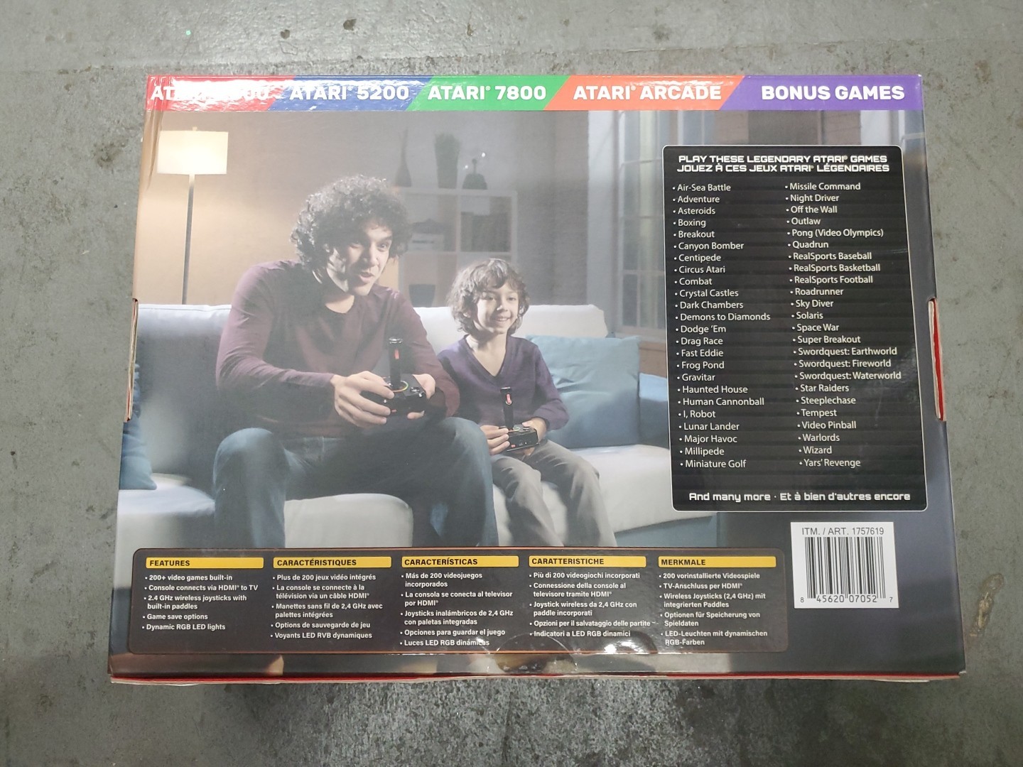 Atari Gamestation Pro with 2 Joysticks and 200 Games
