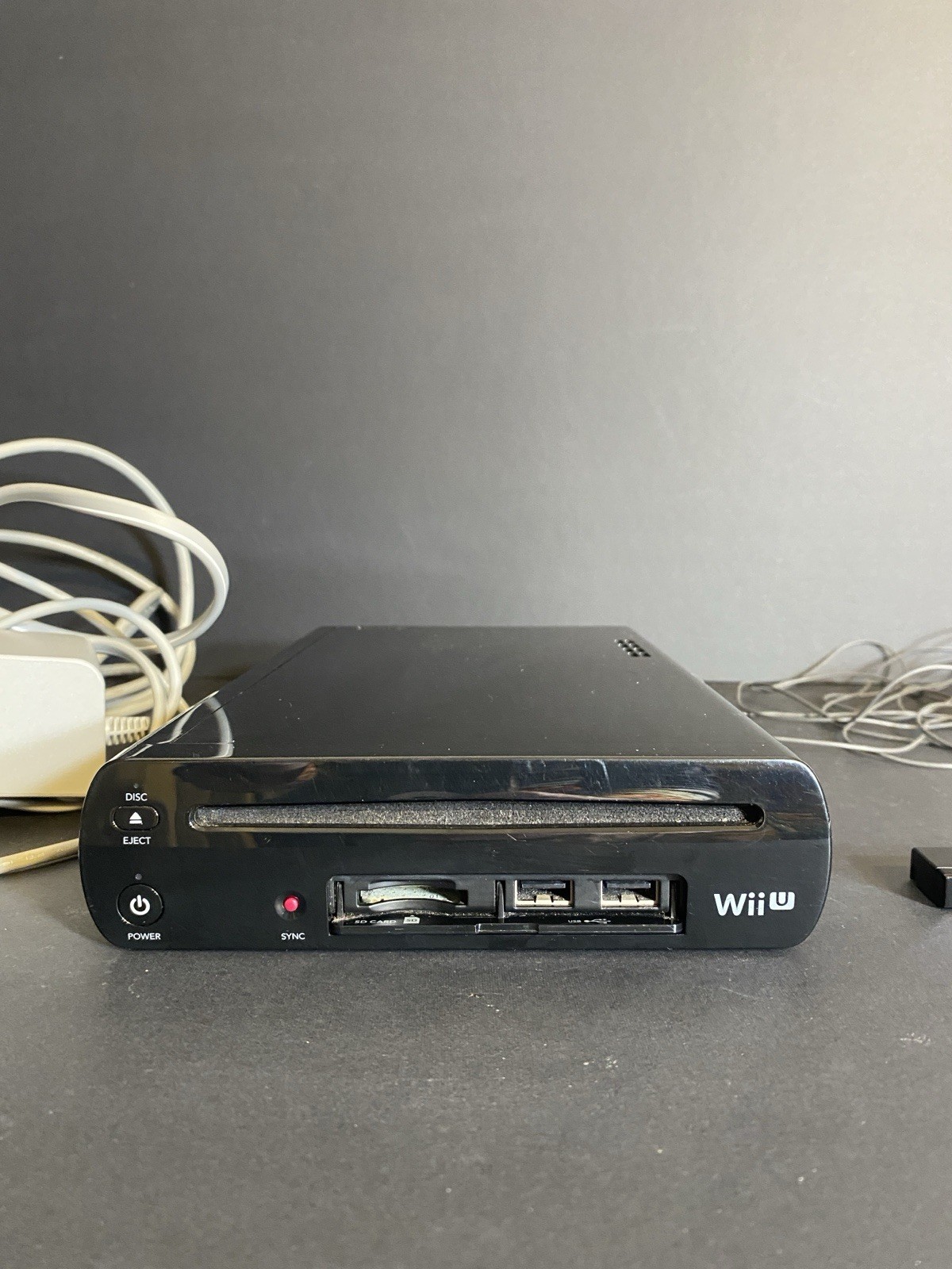 Nintendo Wii U WUP-101(02) Black Home Console only 32GB Works Great With Cables