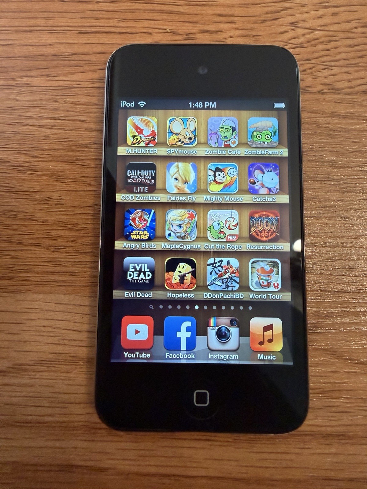 iPod touch 4th 64gb 160 Retro Games Voltron Resident Evil Infinity Blade