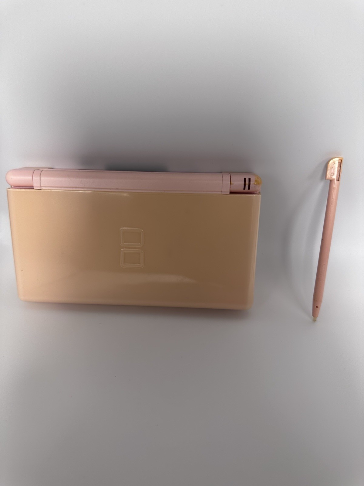 Nintendo DS Lite Pink Handheld Console Touchscreen Dual Screen with Stylus