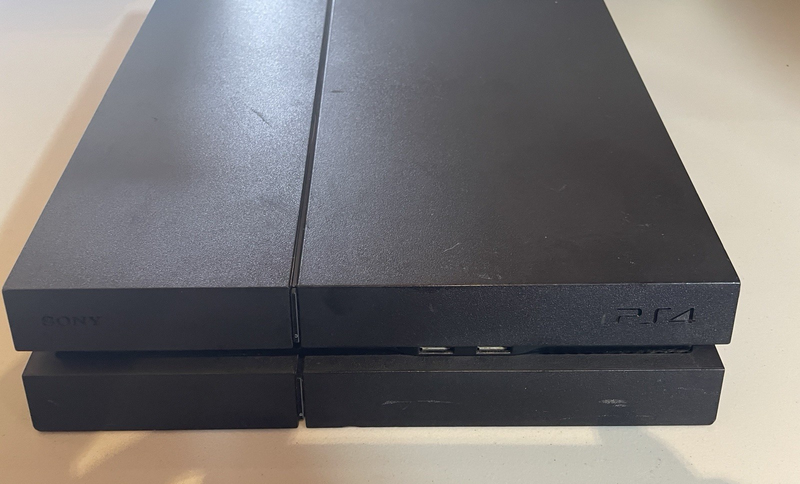 Sony PlayStation 4 Console – 500 GB (CUH-1215A)