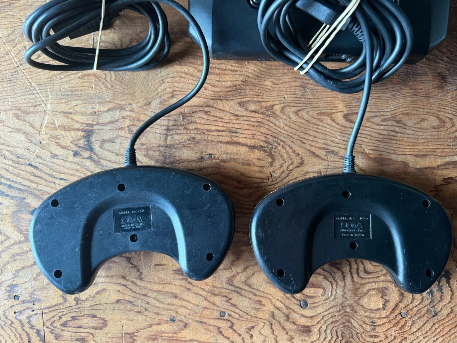 Sega Genesis Model 2 With 2 Controllers Rf Adapter And Sonic 2