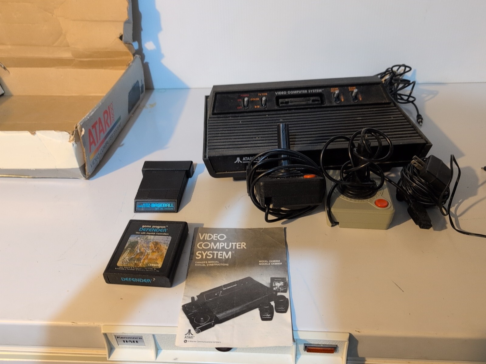 Atari 2600 Game Console, 2 Games, 2 Joystick, Manual