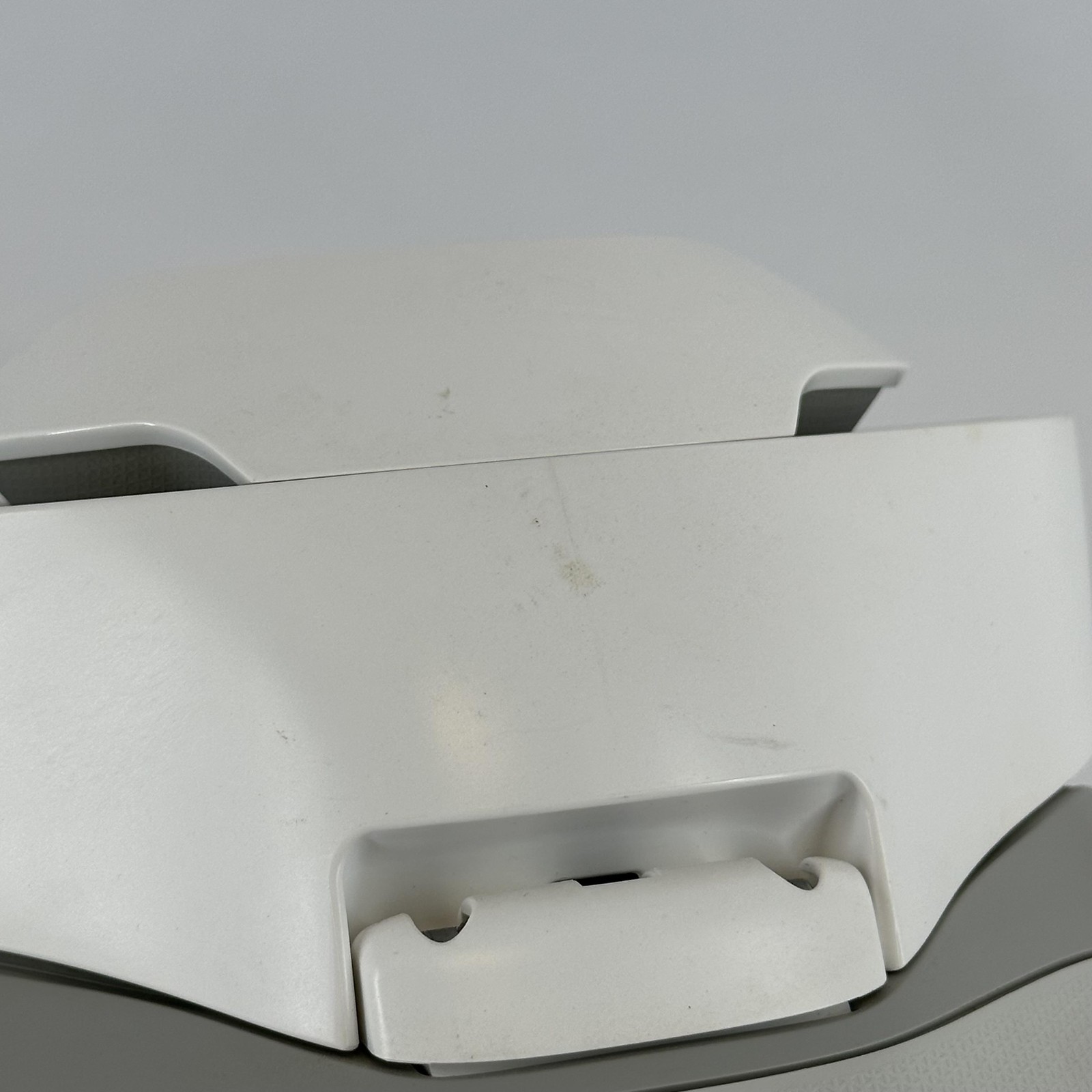 DJI Phantom 3 Standard Drone Quadcopter White w/ DJI goggles FPV – Good