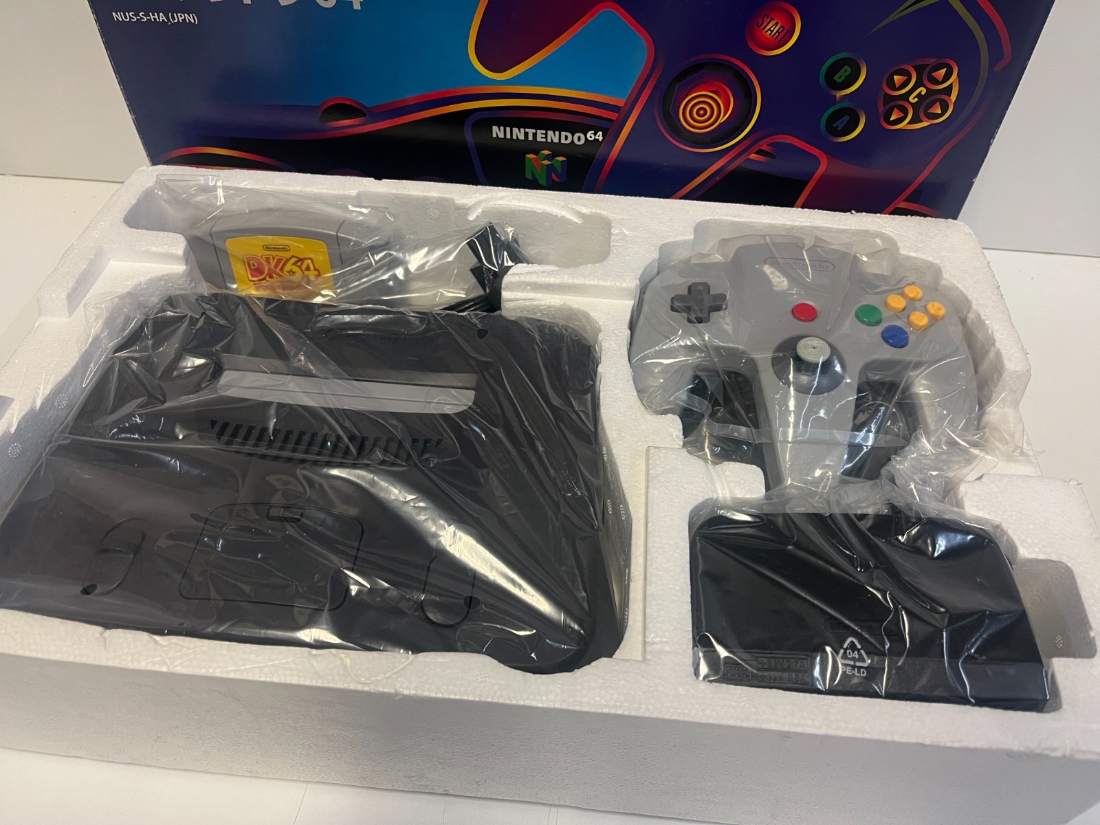 NINTENDO 64 SYSTEM CONSOLE W/ESPANSION PACK & DONKEY KONG 64 NTSC JAPAN TESTED