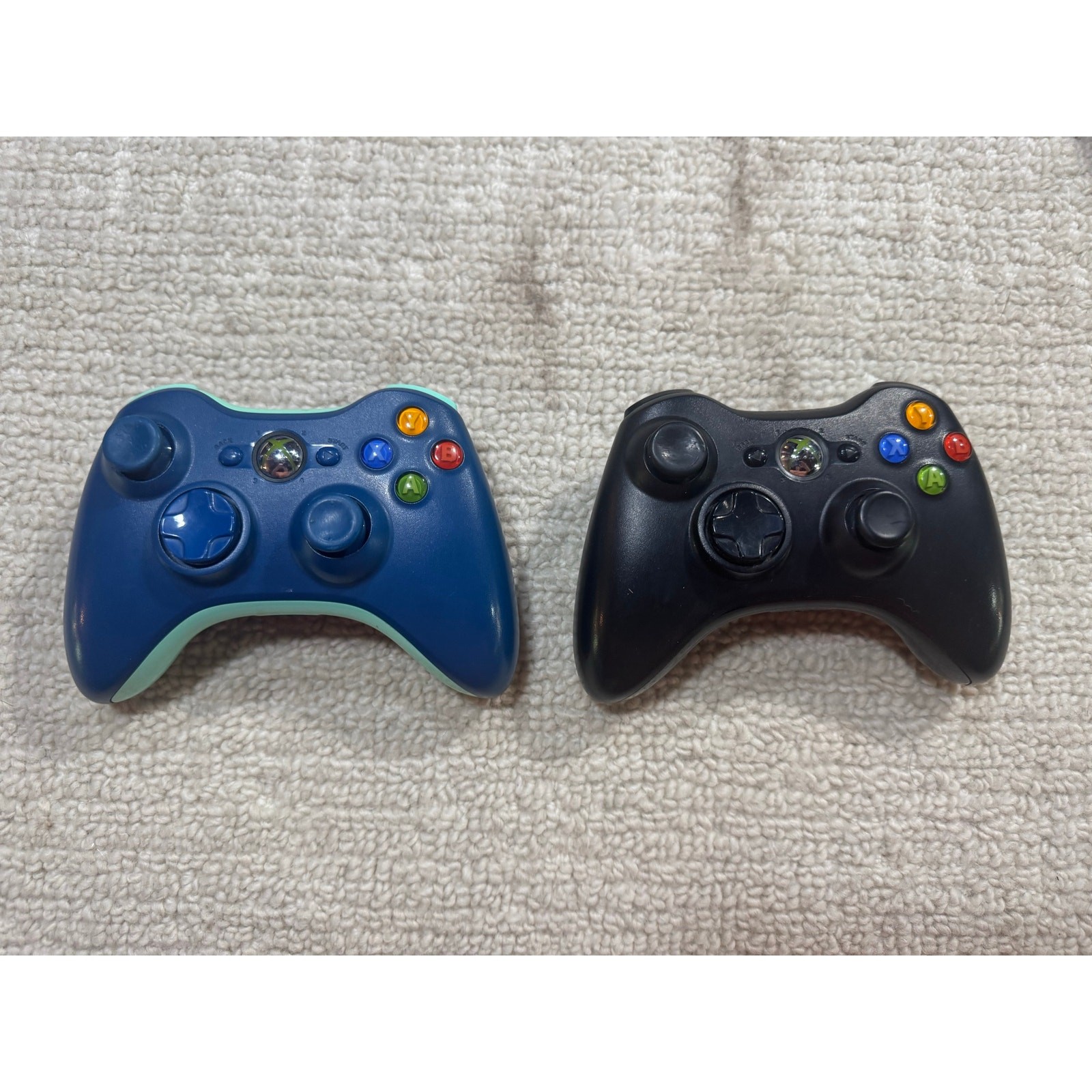Halo 4 Xbox 360 Bundle – With Wireless Controllers, Kinect, Game. Tested – Works